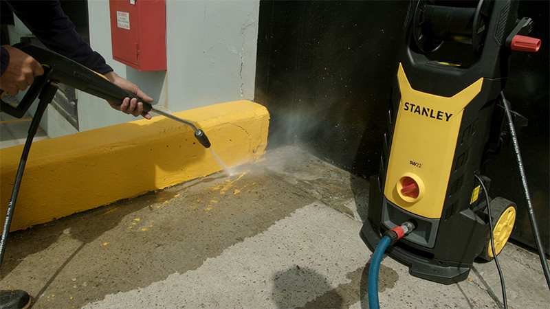 美國 史丹利 STANLEY 140bar 感應式高壓清洗機 SW22